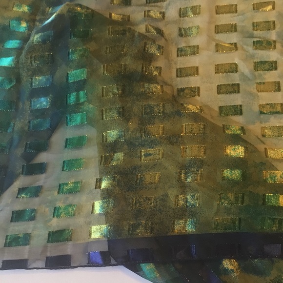 BAY STUDIO SHEER METALLIC SCARF NWT - Picture 5 of 10